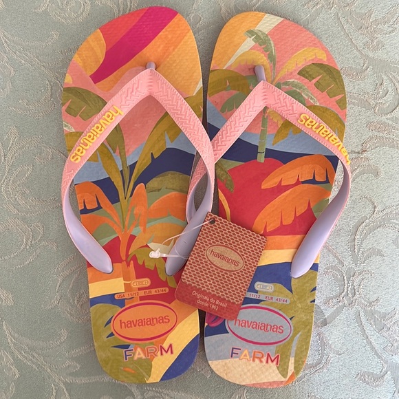 Havaianas Shoes - NWT HAVAIANAS FLIP FLOP SANDALS•SIZE 11/12
